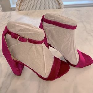 Sam Edelman YARO BLOCK HEEL SANDAL, Raspberry Velvet, size 7 wide, NWT